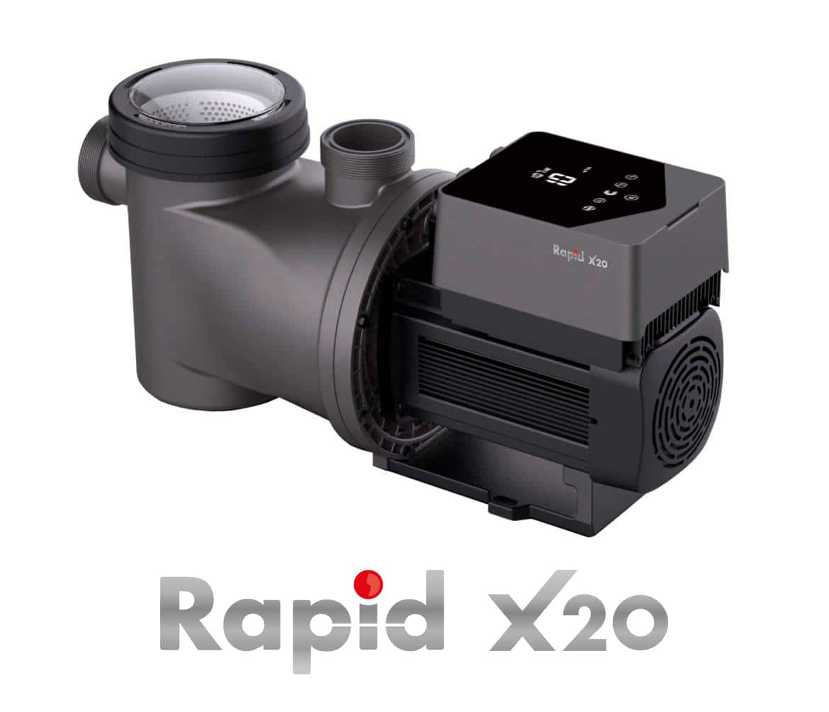Ein digitales Rendering zeigt eine schwarz-graue Fairland Rapid X20 Filterpumpe mit transparentem Filterdeckel und digitalem Bedienfeld, ideal für den Einsatz in Teichen und Pools. "Fairland Rapid X20 Filterpumpen" ist unten in fetten Buchstaben dargestellt.